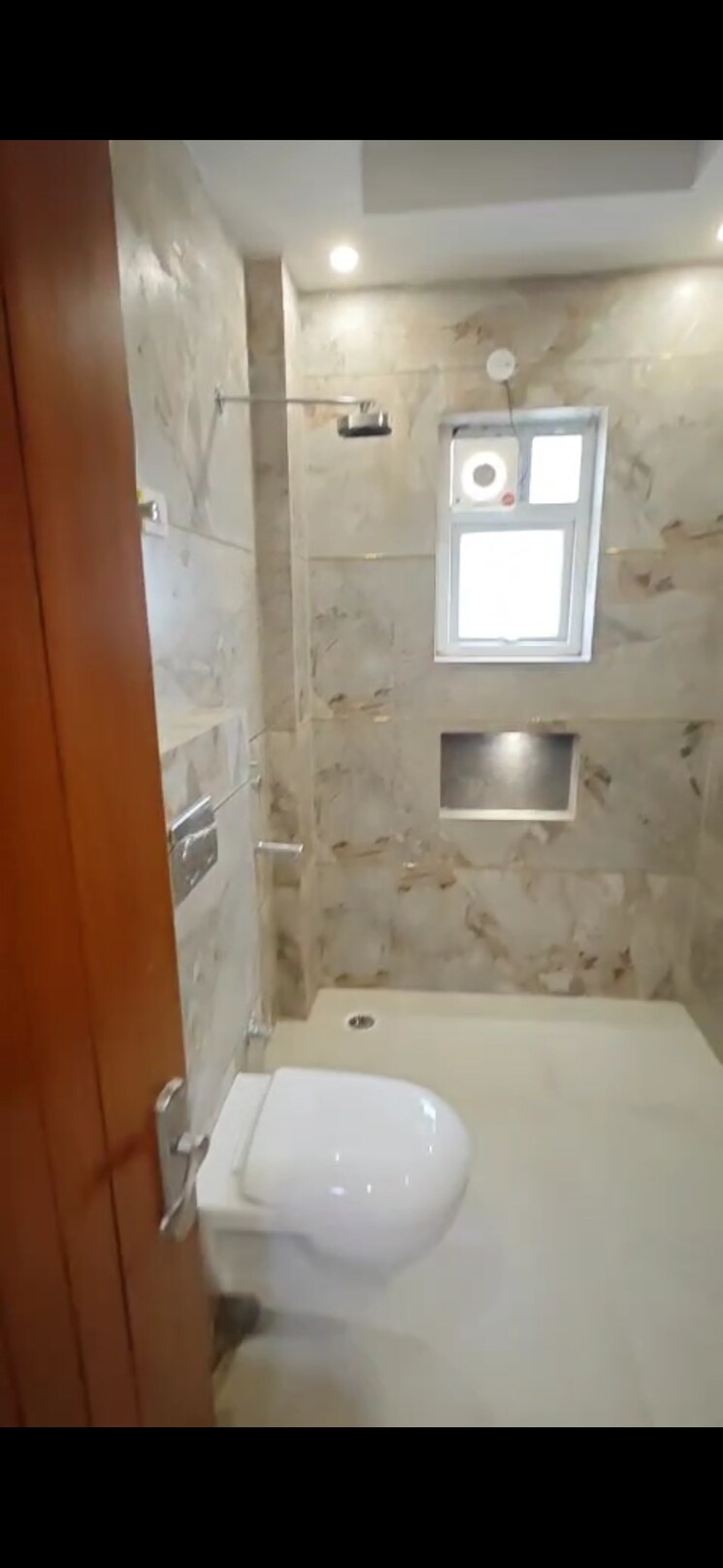 Bathroom, sector 46 4 Bedroom 2250 Sq.Ft. Builder Floor In Sector 46 Faridabad 9386549