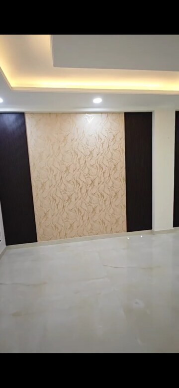 Room in 4 BHK Builder Floor at Sector 46 – for Sale