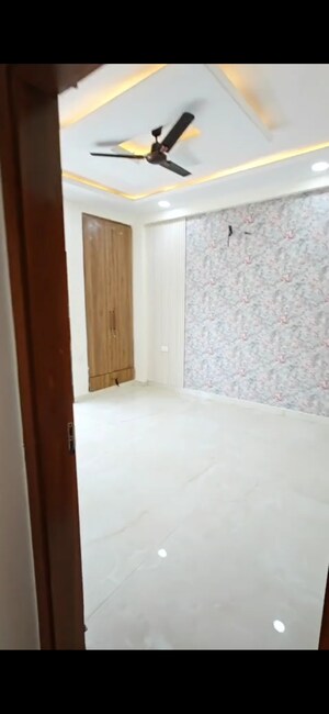 Room in 4 BHK Builder Floor at Sector 46 – for Sale