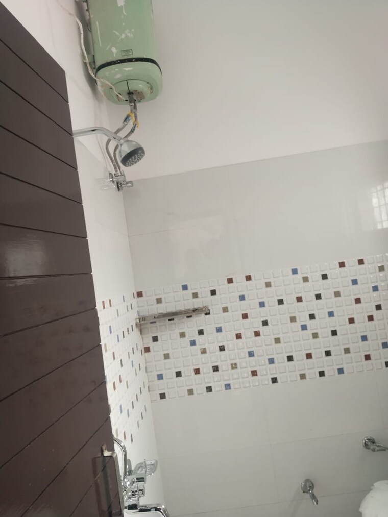 Bathroom, dalanwala 2 Bedroom 1500 Sq.Ft. Independent House In Dalanwala Dehradun 9386546