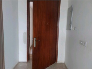 Furnished Amenities in 3 BHK Apartment at Vatika Sovereign Park, Sector 99 – for Sale