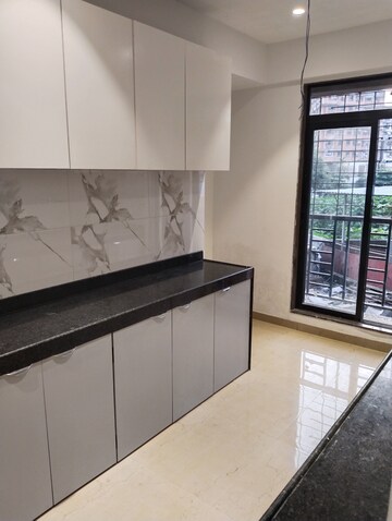 Kitchen in 1.5 BHK Apartment at Elite Residence, Mumbra – for Sale