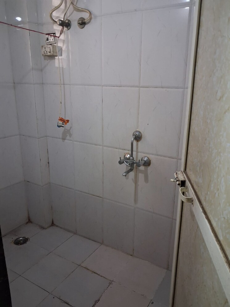 Bathroom, aangan-society 1 Bedroom 640 Sq.Ft. Apartment In Nerul Navi Mumbai 9386578