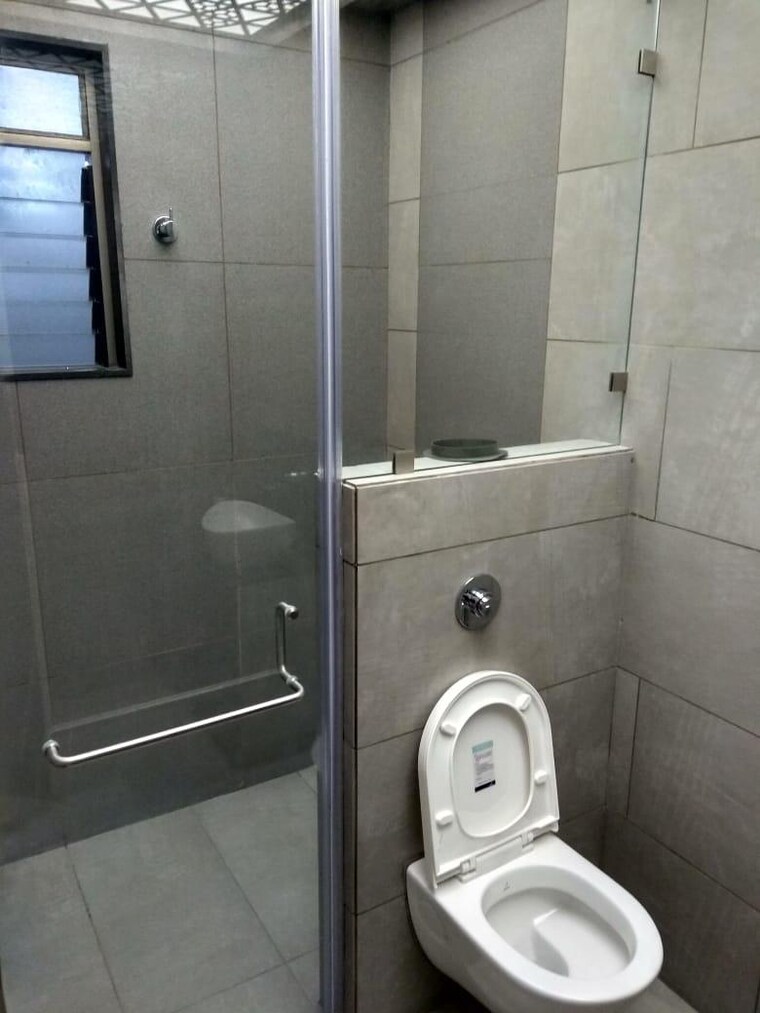 Bathroom, vesu 4 Bedroom 3880 Sq.Ft. Apartment In Vesu Surat 9386574