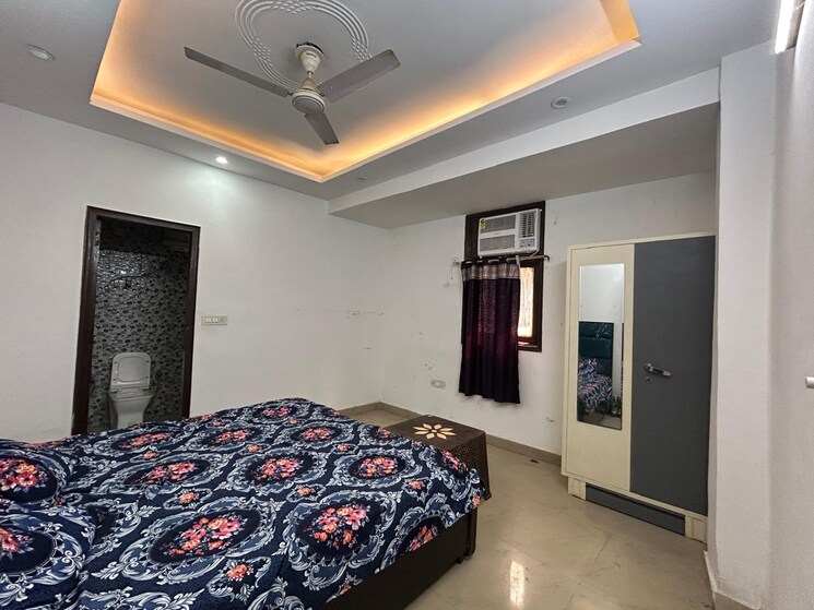 Bedroom, saket 3 Bedroom 1300 Sq.Ft. Builder Floor In Saket Delhi 9386608