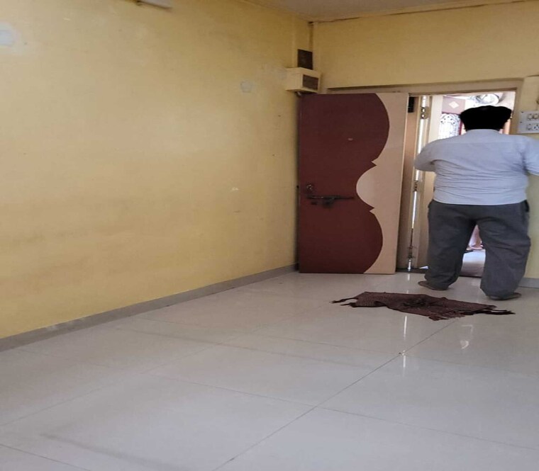 Room, parel 1 Bedroom 450 Sq.Ft. Apartment In Parel Mumbai 9386605