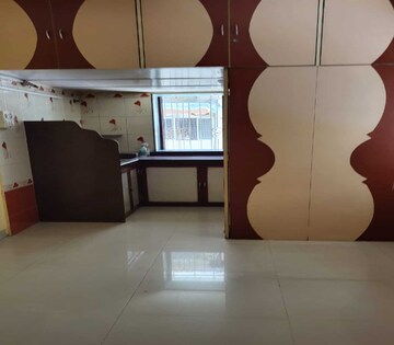 1 BHK Apartment For Rent in Parel