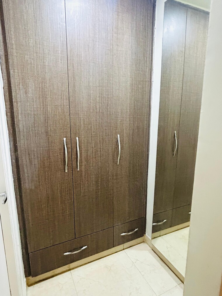 Bathroom, gaur-14th-avenue-high-street 2 Bedroom 955 Sq.Ft. Apartment In Sector 16c Greater Noida Greater Noida 9386652