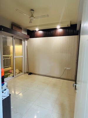 Room in 2 BHK Apartment at Gaur 14th Avenue High Street, Sector 16c Greater Noida – for Sale