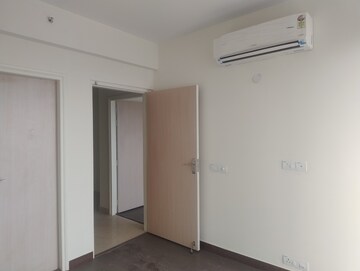 Room in 3 BHK Apartment at Bestech Park View Altura, Sector 79 – for Rent