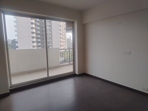 Room in 3 BHK Apartment at Bestech Park View Altura, Sector 79 – for Rent