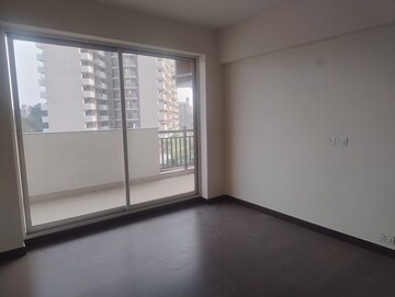 Room in 3 BHK Apartment at Bestech Park View Altura, Sector 79 – for Rent