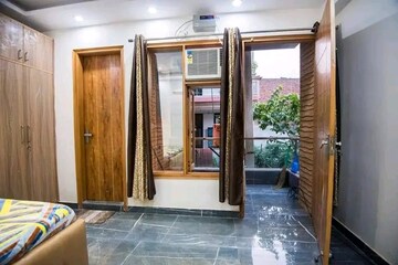 Living Room in 2 BHK Builder Floor at Palm Residency Chhatarpur, Chattarpur – for Rent