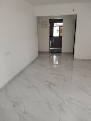 Room in 2 BHK Apartment at Diamond Garden, Chembur – for Rent