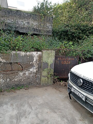  Plot For Sale in Sector 8