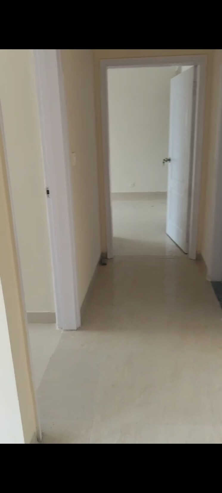 Room, raheja-vedaanta 2 Bedroom 1500 Sq.Ft. Apartment In Sector 108 Gurgaon 9386768