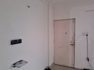 Room in 1 BHK Apartment at Tingre Nagar – for Rent