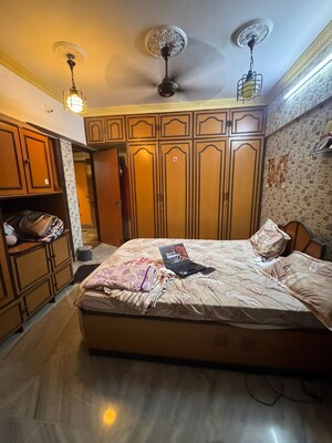 Bedroom in 2 BHK Apartment at Diamond Garden, Chembur – for Rent