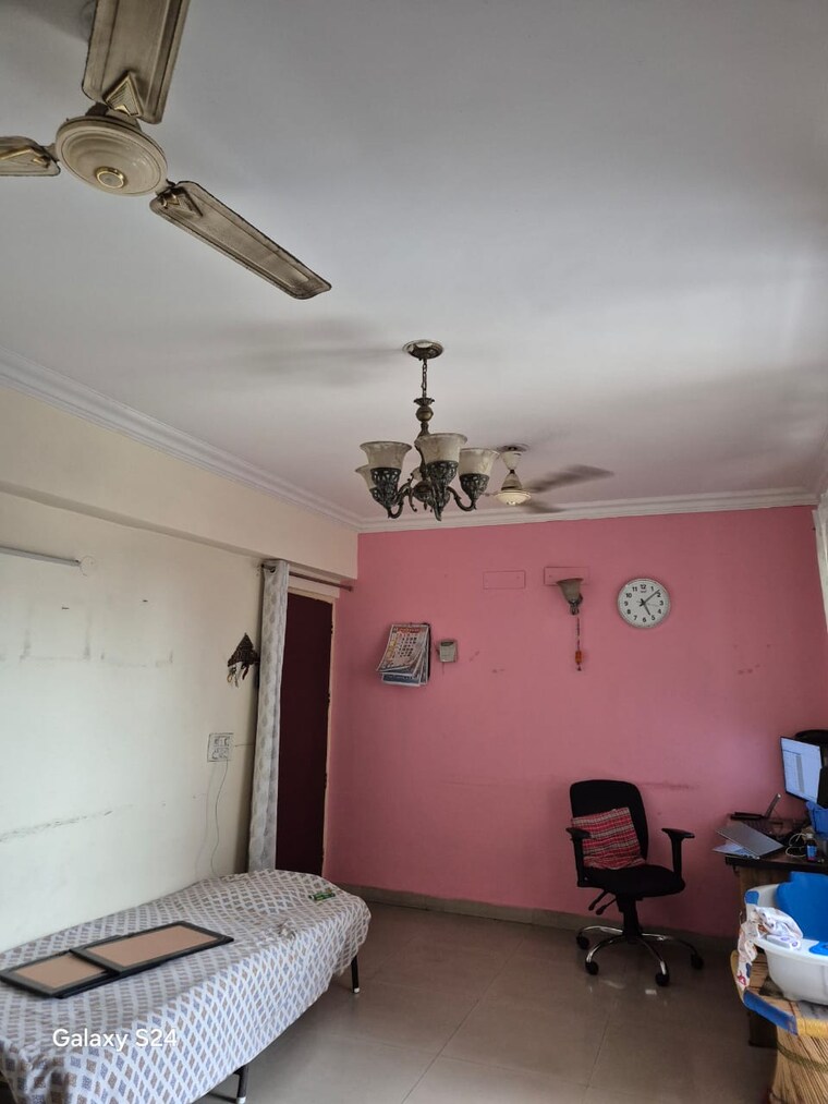 Bathroom, sg-oasis 3 Bedroom 1575 Sq.Ft. Apartment In Vasundhara Sector 2b Ghaziabad 9386804