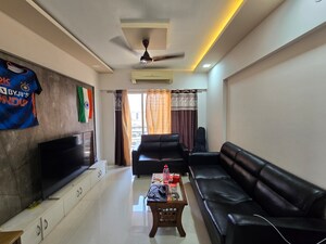 2 BHK Apartment For Rent in Shamik Elanza Santacruz, Vakola