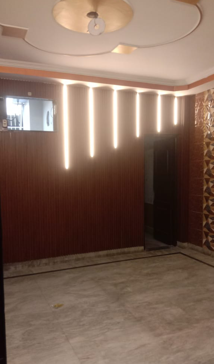 3.5 BHK + Pooja Room Builder Floor For Sale in Amrit Gagan Enclave