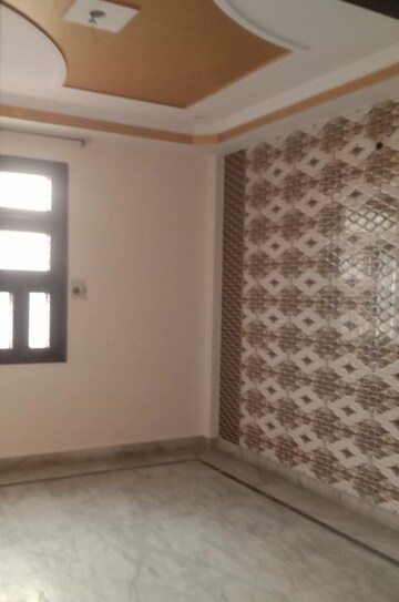 Room in 3.5 BHK Builder Floor at Amrit Gagan Enclave, Lal Kuan – for Sale