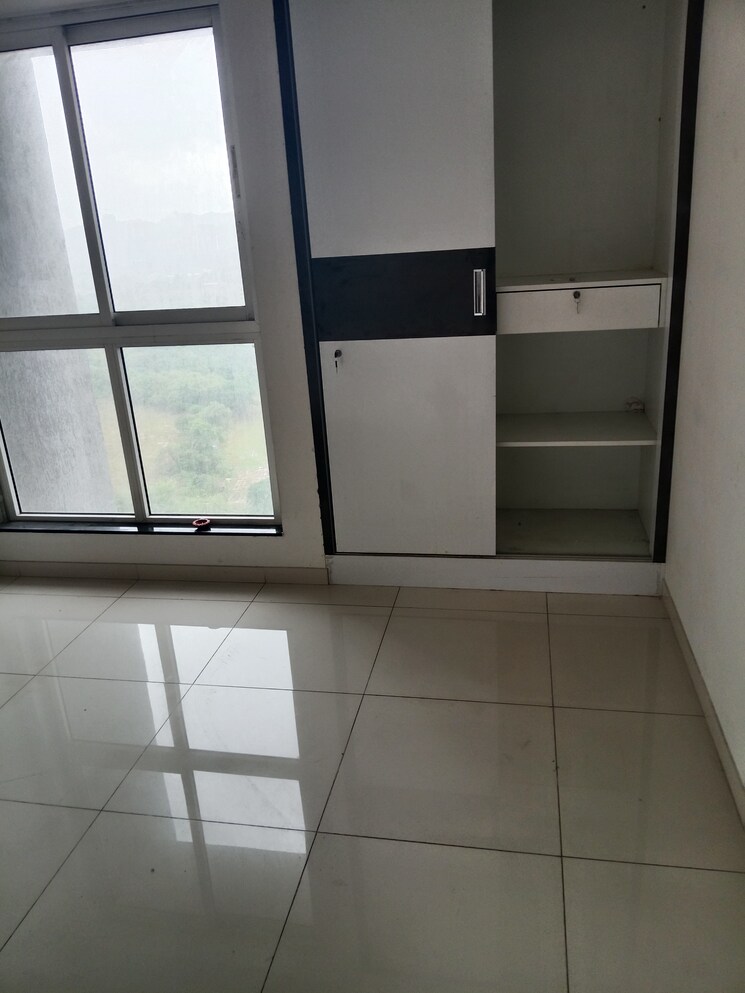 Kitchen, godrej-emerald 2 Bedroom 708 Sq.Ft. Apartment In Ghodbunder Road Thane 9386848