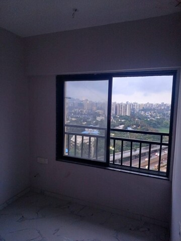 Room in 1 BHK Apartment at Promesa Midtown, Ghatkopar East – for Rent
