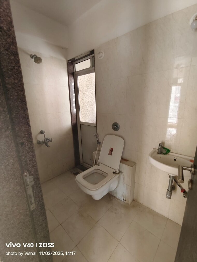 Bathroom, puranik-aarambh 2 Bedroom 700 Sq.Ft. Apartment In Ghodbunder Road Thane 9386906