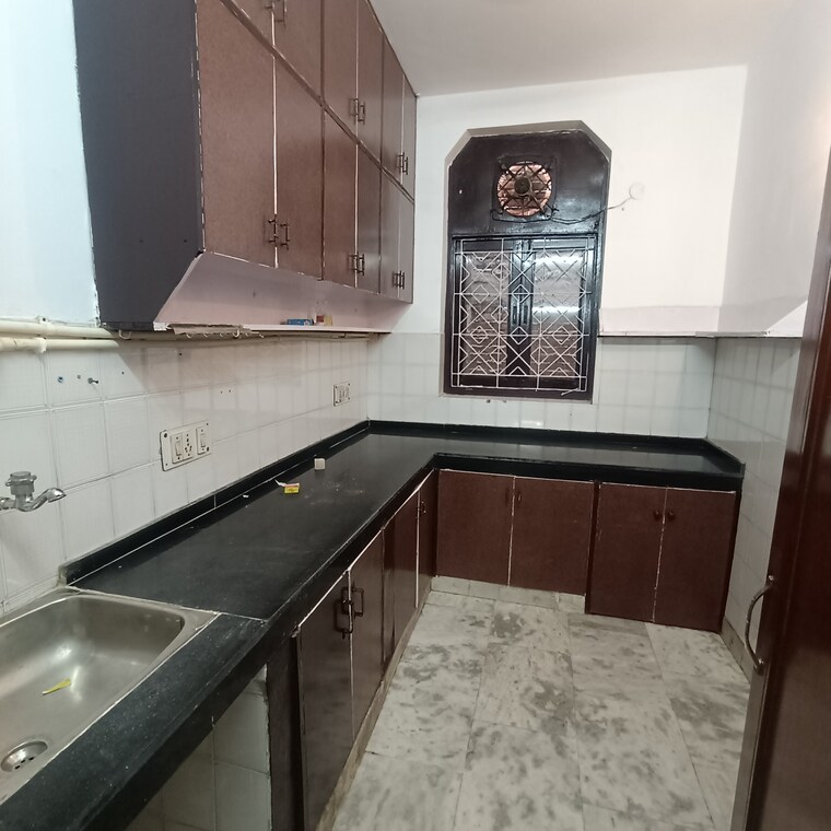 Kitchen, kalkaji 3 Bedroom 2000 Sq.Ft. Builder Floor In Kalkaji Delhi 9386914