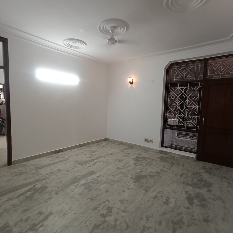 Room, kalkaji 3 Bedroom 1950 Sq.Ft. Builder Floor In Kalkaji Delhi 9386919