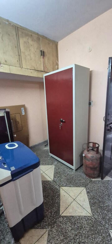 Furnished Amenities in 1 BHK Builder Floor at Kalkaji – for Rent