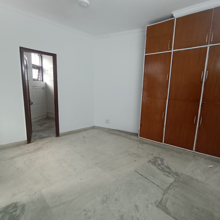 Room, kalkaji 3 Bedroom 1900 Sq.Ft. Builder Floor In Kalkaji Delhi 9386926