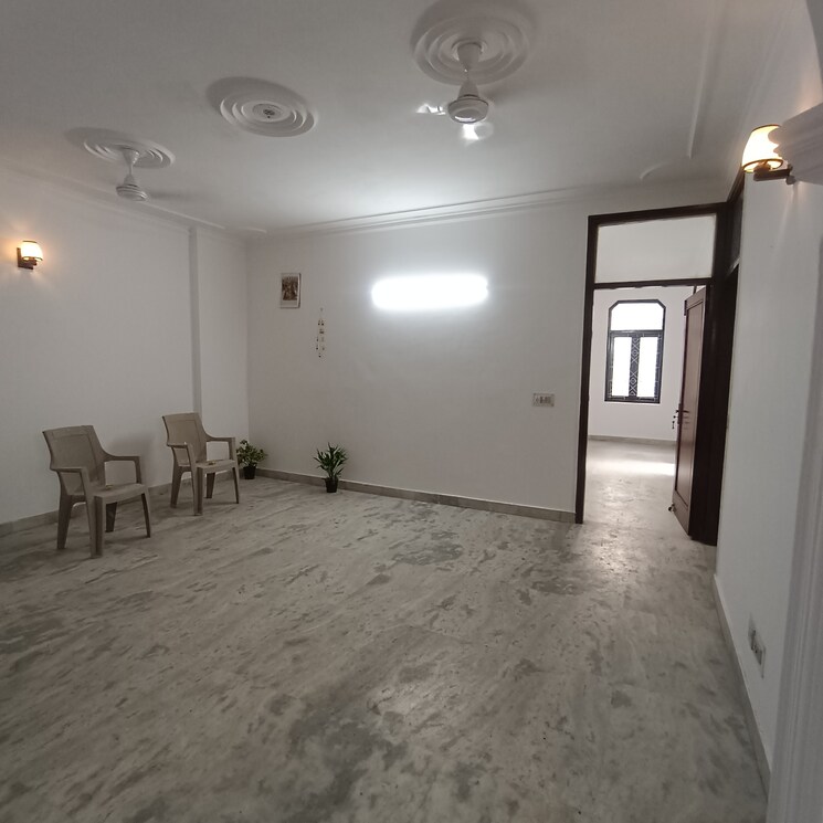 Room, kalkaji 3 Bedroom 1900 Sq.Ft. Builder Floor In Kalkaji Delhi 9386926
