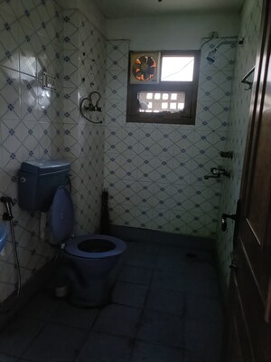 Bathroom in 2 BHK Apartment at Abhiyanta Apartment, Vasundhara Enclave – for Rent