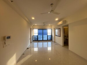 2 BHK Apartment For Sale in Kanakia Hollywood, Versova