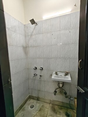 Bathroom in 3 BHK Builder Floor at Gupta Awas, Sector 43 – for Rent
