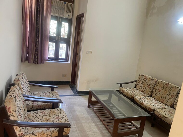 Living Room, rbc-ii 2 Bedroom 215 Sq.Yd. Builder Floor In Sushant Lok I Gurgaon 9386976