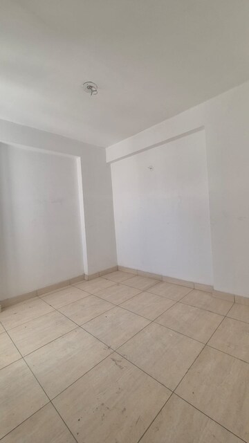 Room in 3 BHK Apartment at Sarvome Shree Homes, Sector 45 – for Sale