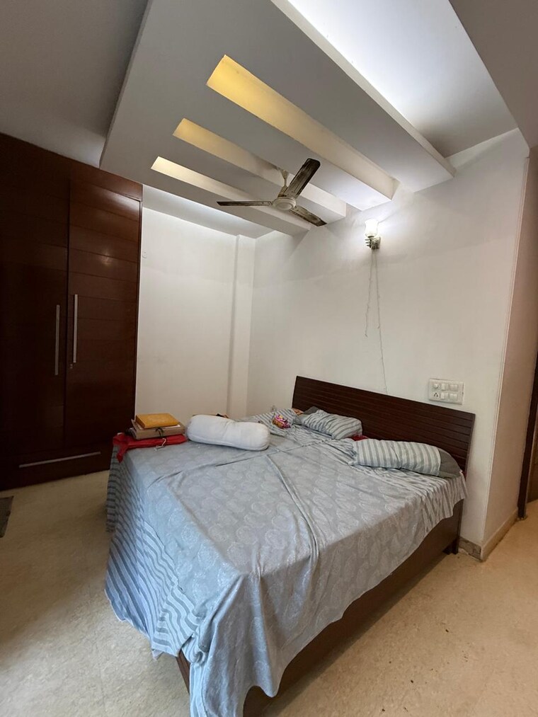Bedroom, kalkaji 2 Bedroom 100 Sq.Yd. Builder Floor In Kalkaji Delhi 9386993