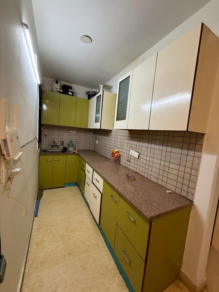 Kitchen, kalkaji 2 Bedroom 100 Sq.Yd. Builder Floor In Kalkaji Delhi 9386993