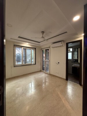 Room in 2 BHK Builder Floor at Kalkaji – for Rent