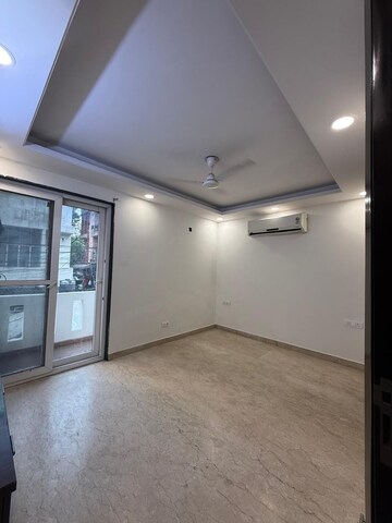 Room in 2 BHK Builder Floor at Kalkaji – for Rent