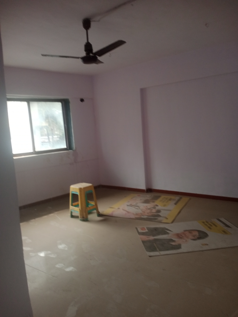 Office Space For Rent in Ashoka Shoping Center 