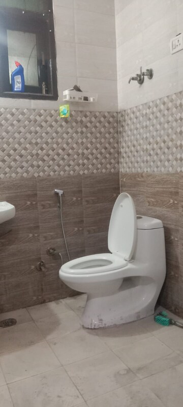 Bathroom in 2 BHK Builder Floor at Saket – for Rent