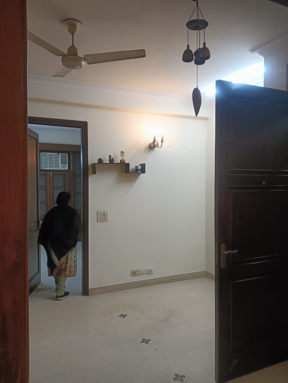 3 BHK Builder Floor For Rent in Chitranjan Park 