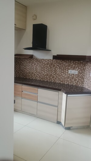 Kitchen in 3.5 BHK Apartment at Amanora Adreno Towers, Hadapsar – for Rent