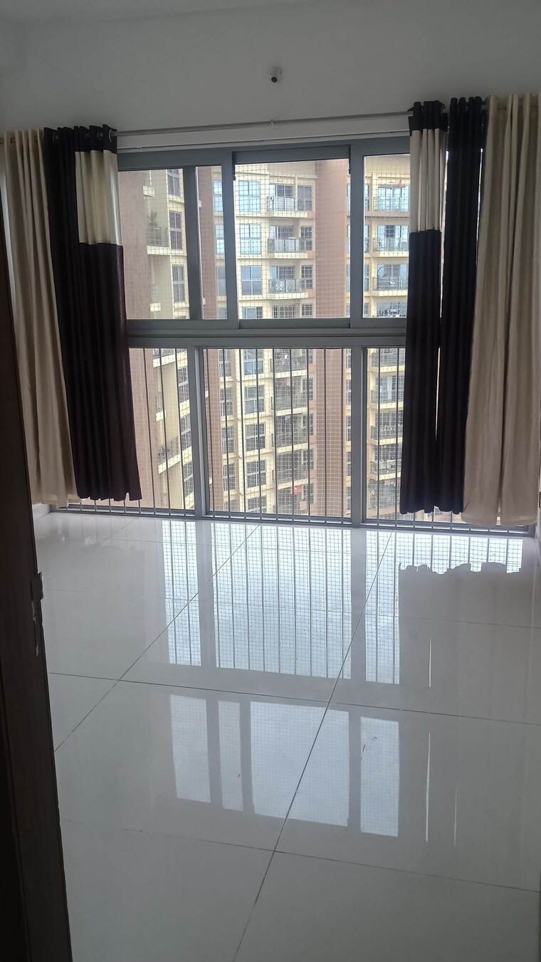 Room, amanora-adreno-towers 3.5 Bedroom 2200 Sq.Ft. Apartment In Hadapsar Pune 9387065