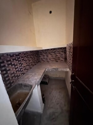 Master Bedroom in 1 BHK Independent House at Laxman Vihar Phase 2 – for Sale