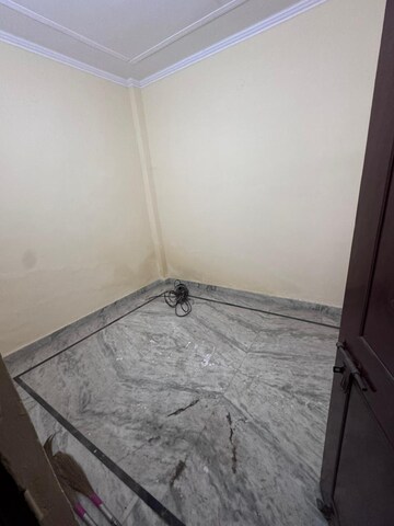 Room in 1 BHK Independent House at Laxman Vihar Phase 2 – for Sale